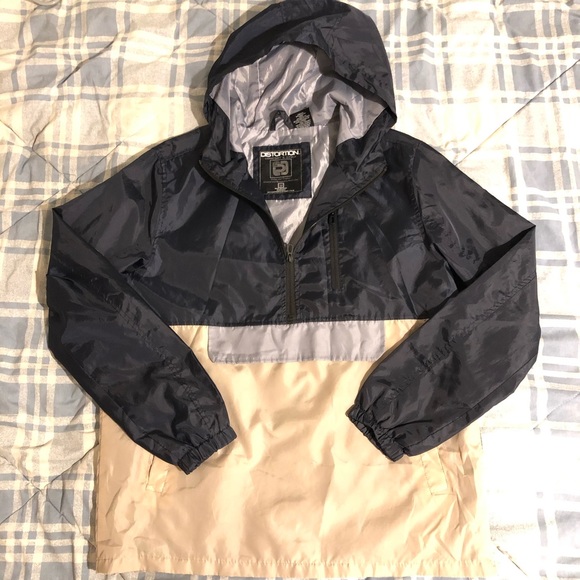 Windbreaker - Picture 2 of 5